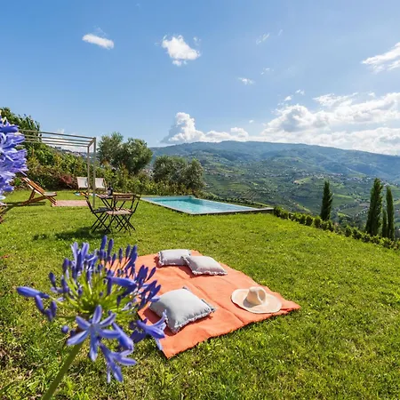 Dom wakacyjny Host Wise - Casa Dos Ciprestes - Pool & Vines Haven