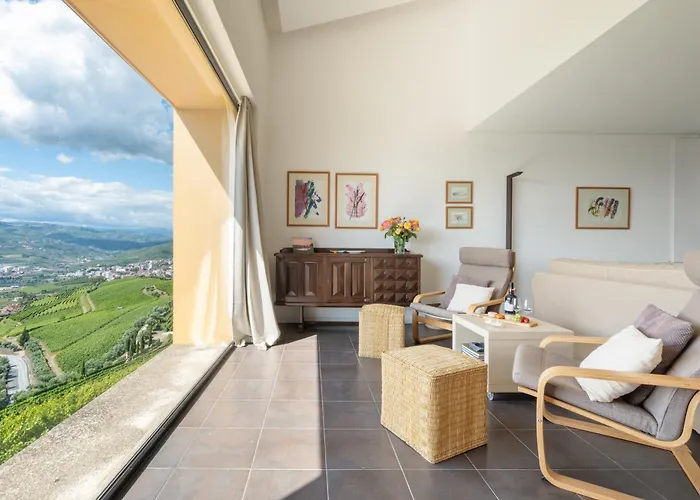 Host Wise - Casa Dos Ciprestes - Pool & Vines Haven Ferienhaus