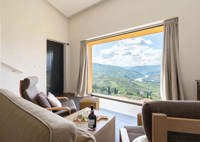 Host Wise - Casa Dos Ciprestes - Pool & Vines Haven Ferienhaus *